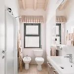 Bagno Conte Rosso - Beachfront & Apartament *