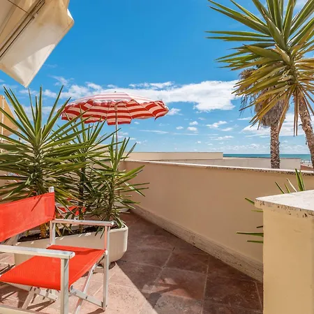 Bagno Conte Rosso - Beachfront & *